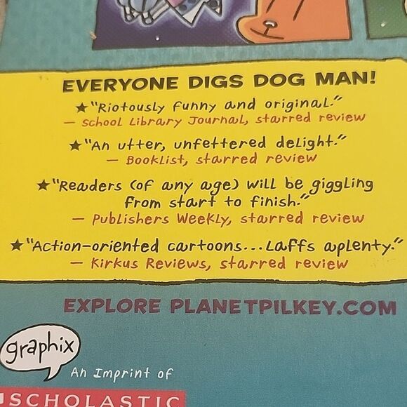 Scholastic Dog Man Fetch-22 - Blue and Purple Cover - Picture 4 of 5